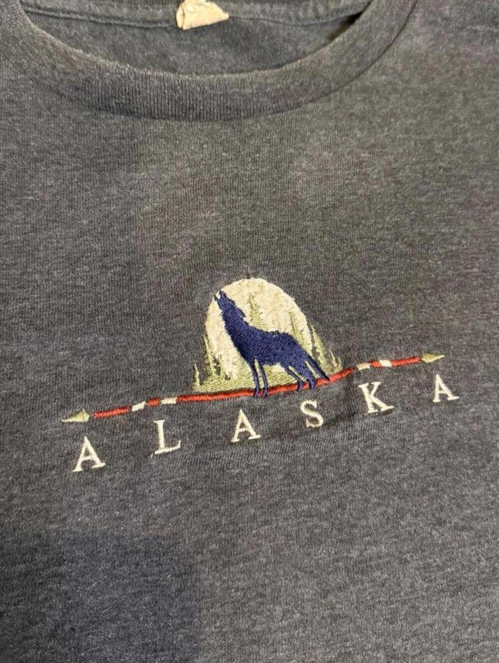 Alaska T Shirt Mens XL Gray Embroidered Bird Graphic Outdoor Hiking Gorpcore